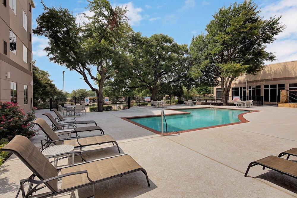 Hilton Garden Inn Dfw Airport South Irving Luaran gambar